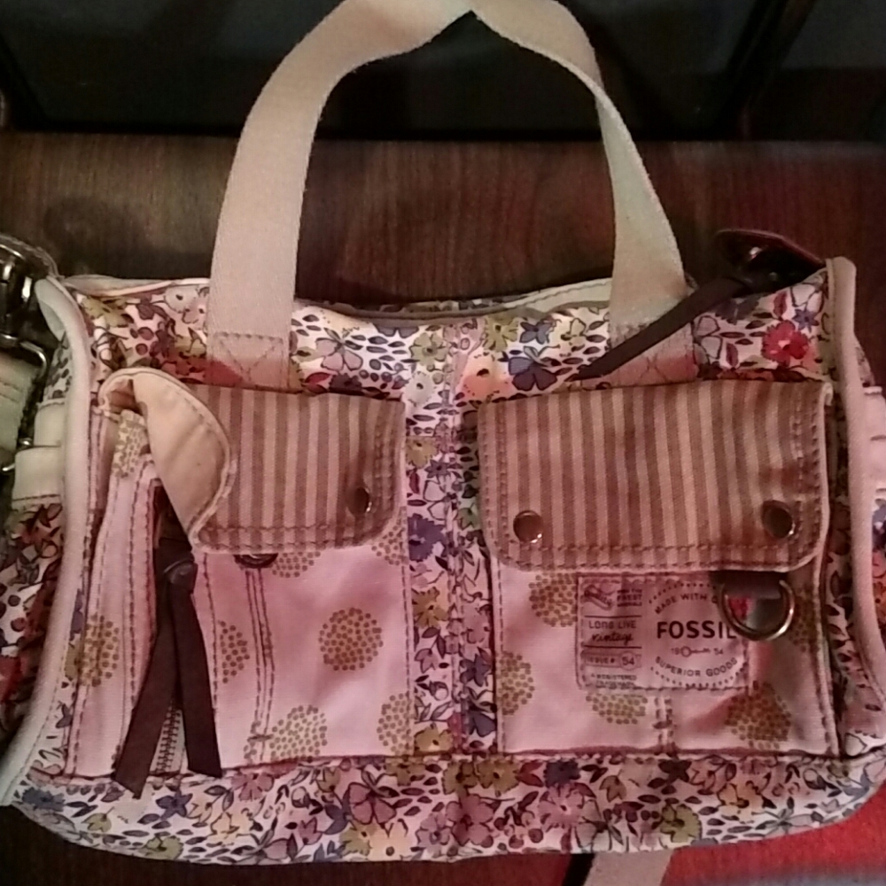 Fossil purse excellent condition